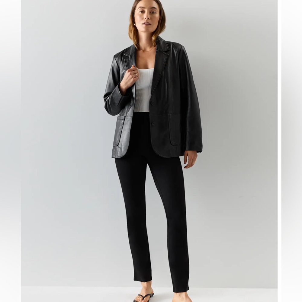 NWT Quince Ultra-Stretch Ponte Straight Leg Pants in Black